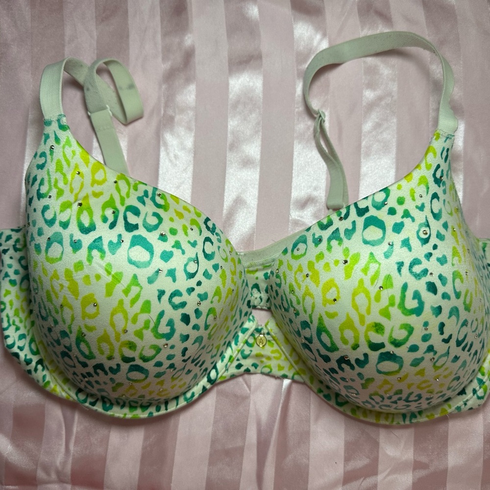 Bling Victoria’s Secret 38DD Lined Demi Leopard Cheetah print bra rhinestones